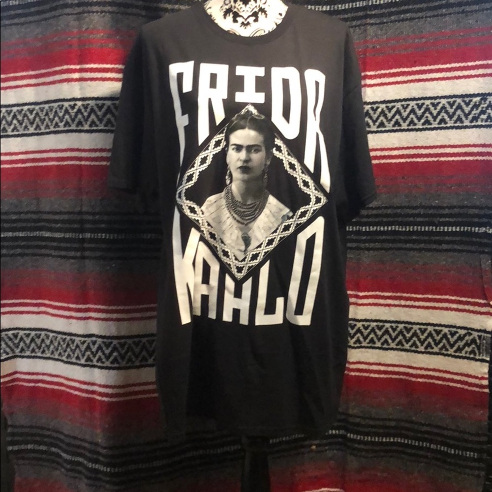 Frida Kahlo unisex tee